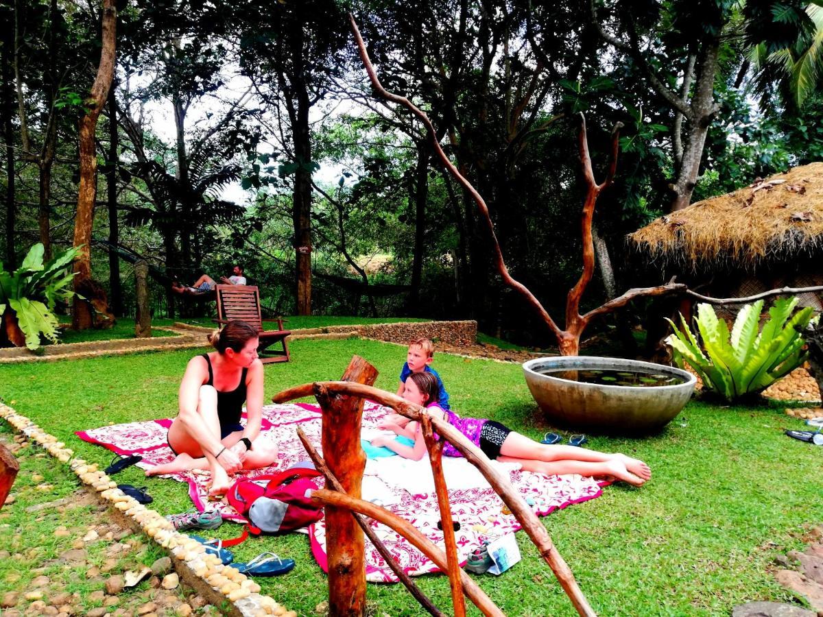 Atha Safari Resort & Riverside Camping Udawalawe Eksteriør bilde