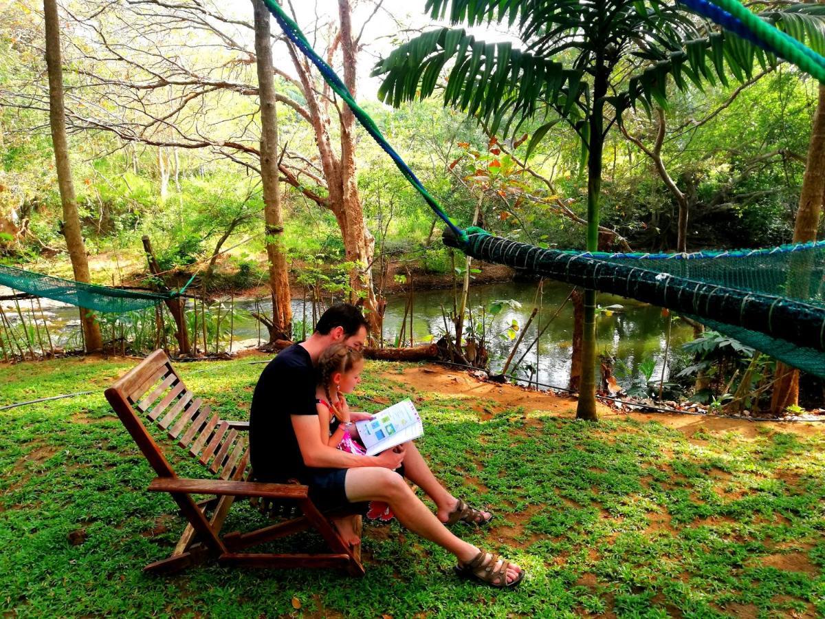 Atha Safari Resort & Riverside Camping Udawalawe Eksteriør bilde